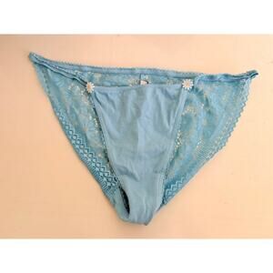 Victoria's Secret Very Sexy Brazilian Lace Panty White Large NWOT